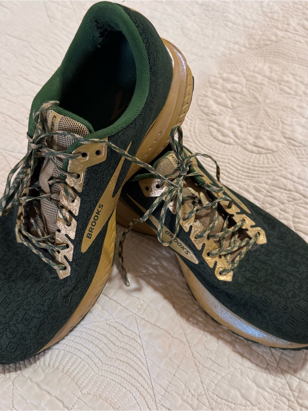 Brooks Women's Running Shoes - Dark Green and Gold St Patrick’s